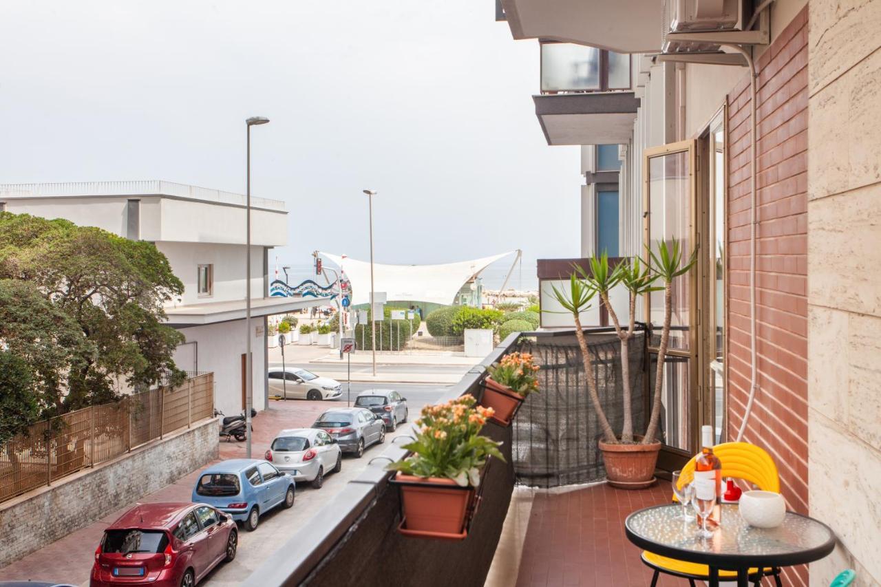 Pane & Pomodoro Beach Roomy Flat Μπάρι Εξωτερικό φωτογραφία